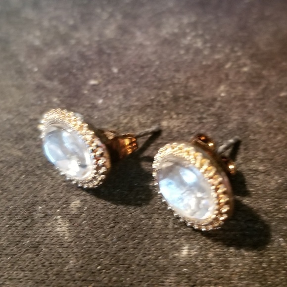 Simulated Diamonds and gold post earrings - Picture 2 of 2